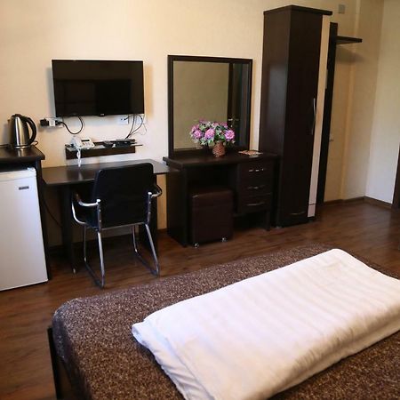 Elite House Hotel Bishkek Esterno foto